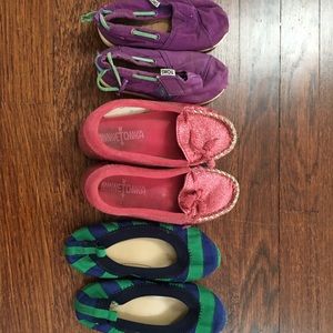 Sized  10,11,12 for 3-5 year olds. Cute brands!